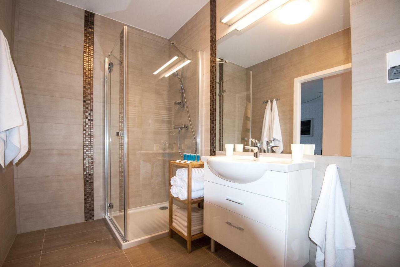 Lato Apartament Solna 11C Z Garazem Kołobrzeg Kültér fotó